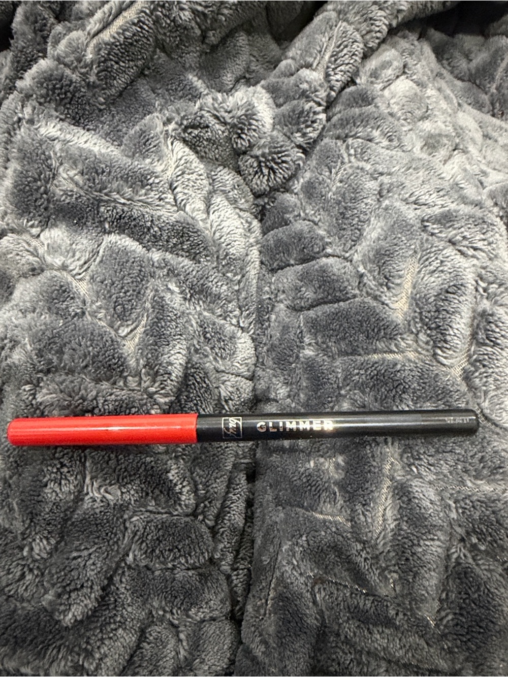 GLIMMER Black Eye Liner Pencil